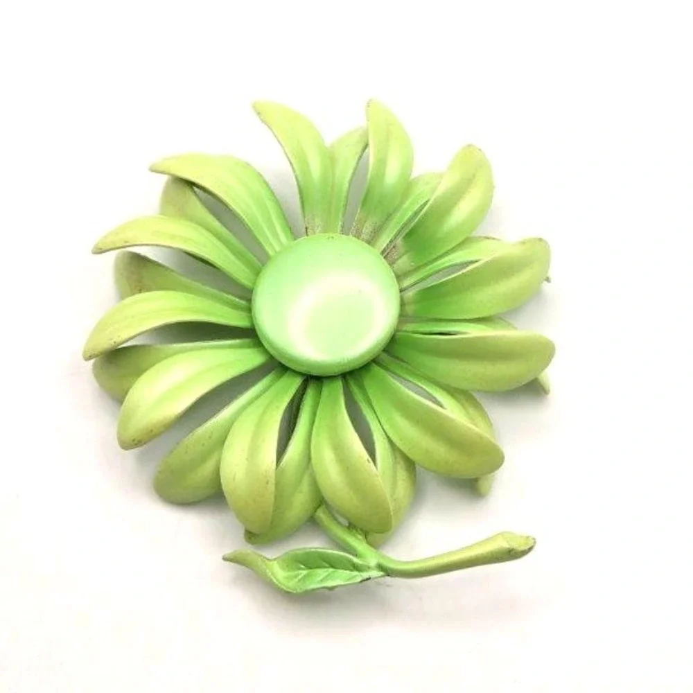Vintage 1960s Green Enamel Flower‎ Power Brooch Mod Retro Pin 2.5